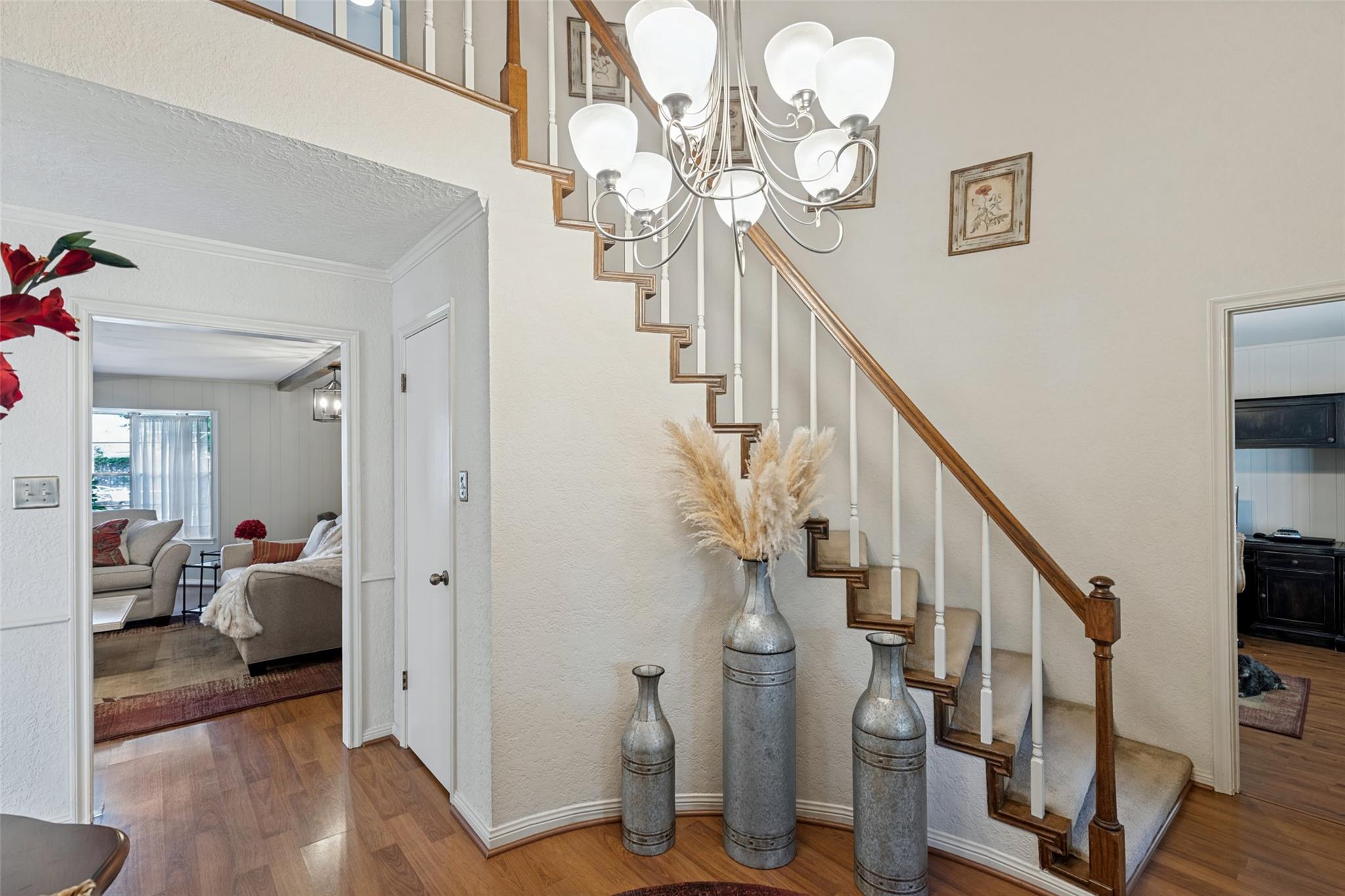 807 Longview Drive