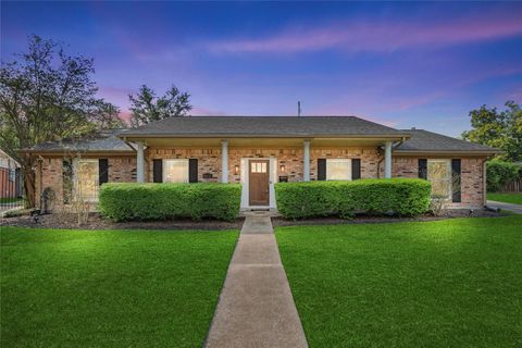 Photo of 6031 Mcknight Street, Houston, TX 77035 (MLS # 7284372)