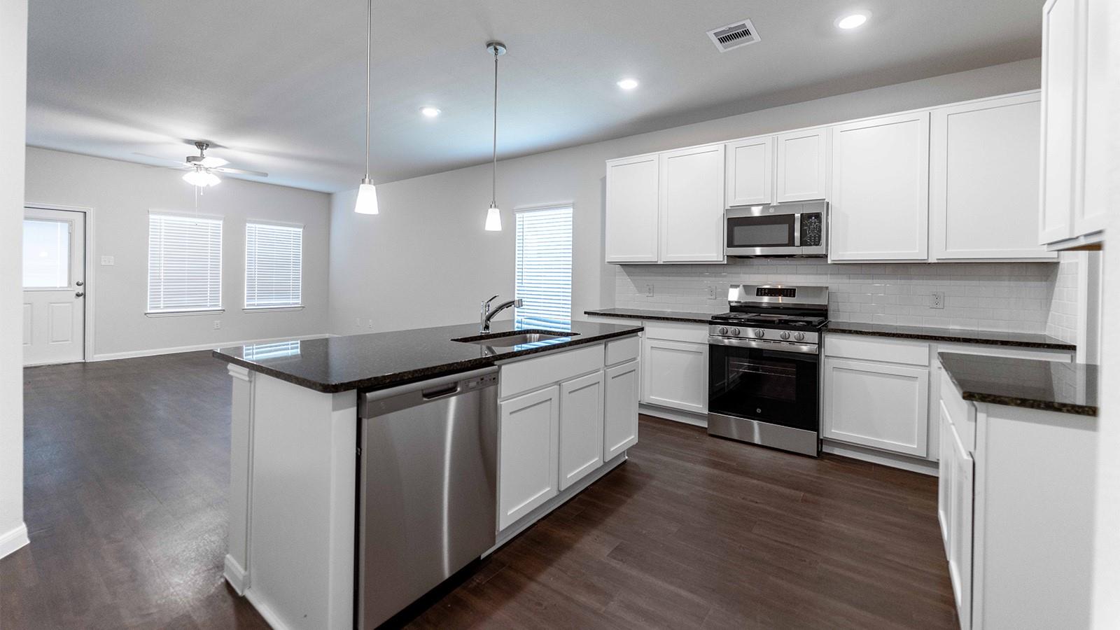1539 Windrose Bend