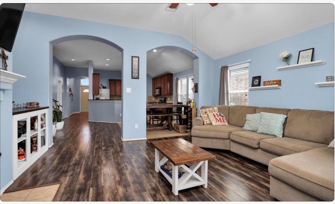 5015 Bridgecrossing Court