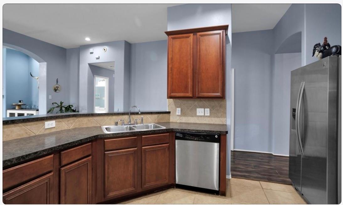 5015 Bridgecrossing Court