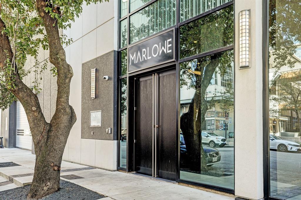 1211 Caroline Street 1708