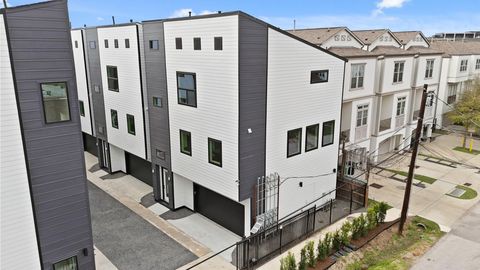 Photo of 331 N Nagle Street, Houston, TX 77003 (MLS # 79386793)