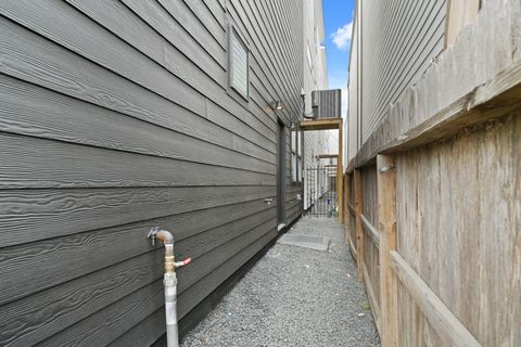 Tiny photo for 331 N Nagle Street, Houston, TX 77003 (MLS # 79386793)