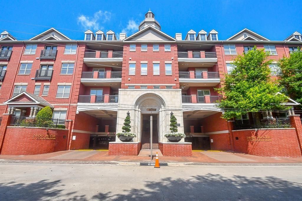 Photo of 2400 Mccue Road #444, Houston, TX 77056 (MLS # 38083386)