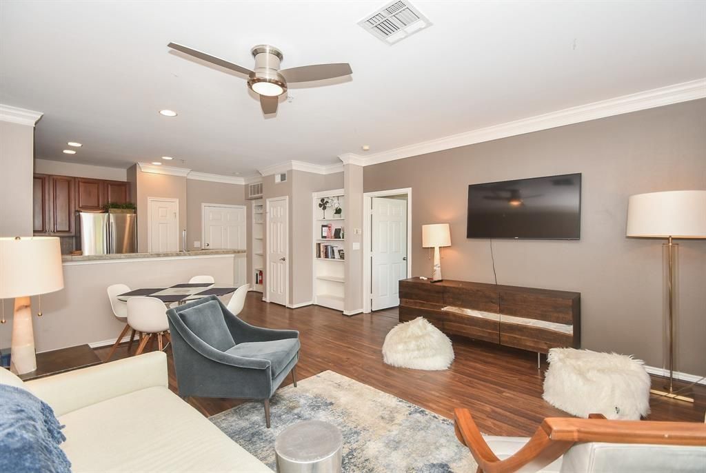 Photo of 2400 Mccue Road #444, Houston, TX 77056 (MLS # 38083386)