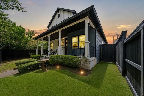 Photo of 301 Cordell Street, Houston, TX 77009 (MLS # 34340855)