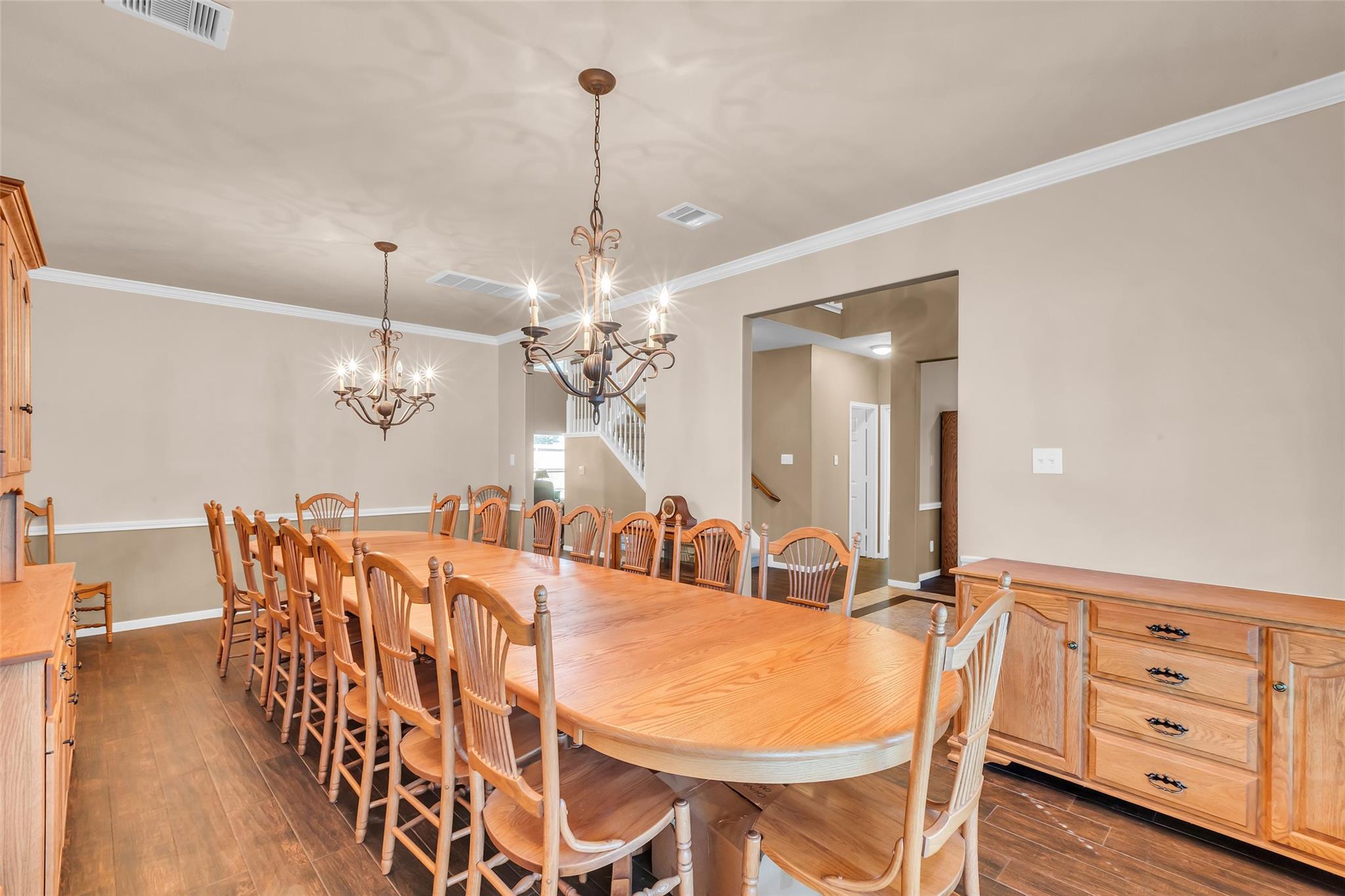 2710 Taos Trail