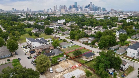 Photo of 3418 Dennis Street, Houston, TX 77004 (MLS # 87133359)