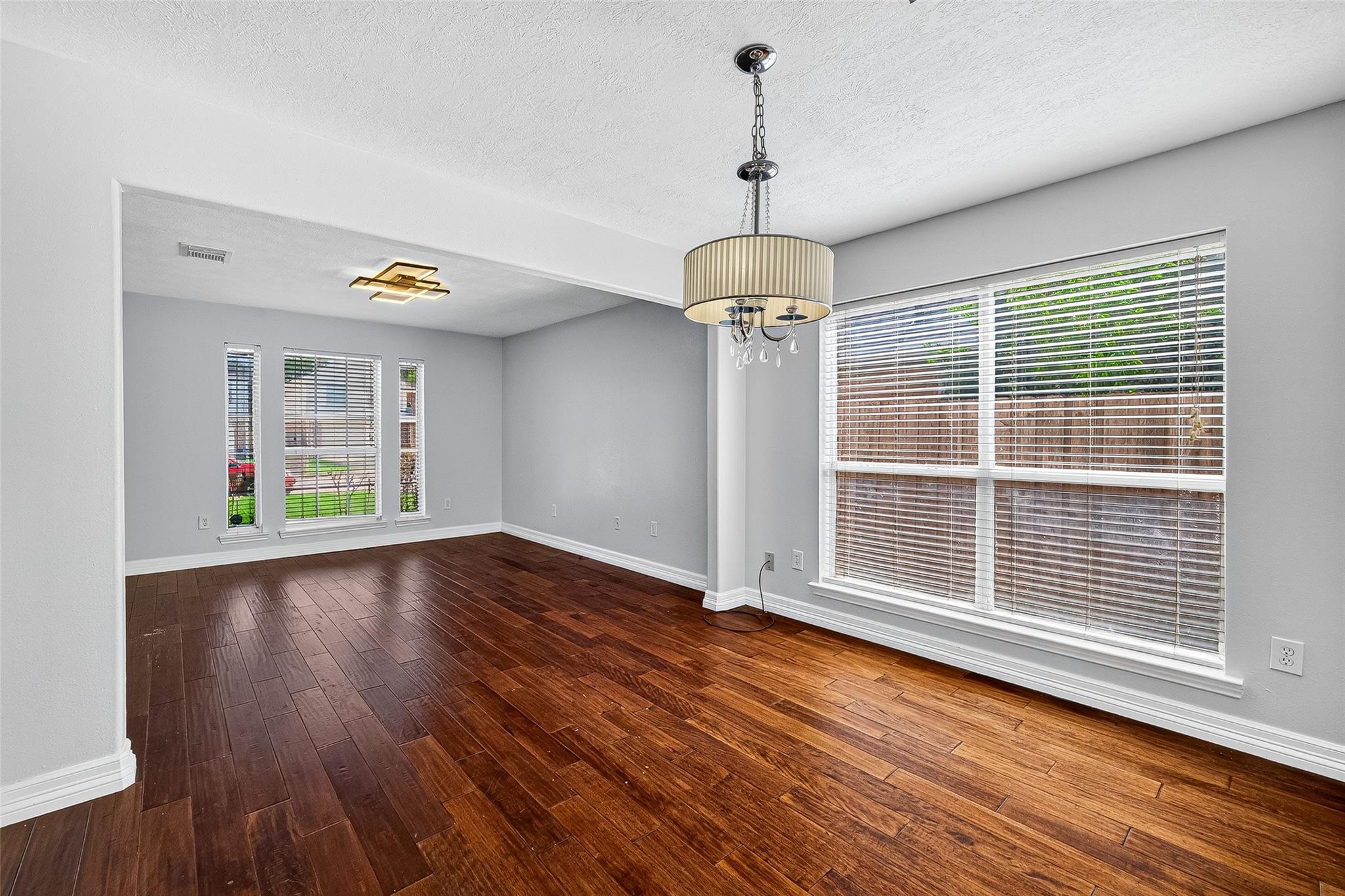 638 Meadow Knoll Drive