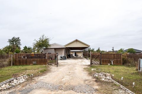 Photo of 905 Road 5500, Cleveland, TX 77327 (MLS # 95179877)