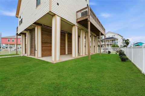 Tiny photo for 25003 San Simeon Court, Galveston, TX 77554 (MLS # 36991829)