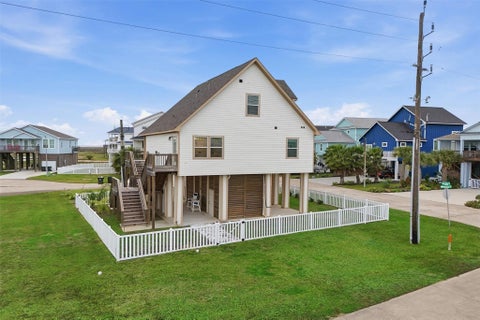Tiny photo for 25003 San Simeon Court, Galveston, TX 77554 (MLS # 36991829)