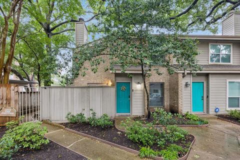 Photo of 2601 Augusta Drive #14, Houston, TX 77057 (MLS # 67437039)