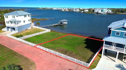 Vacant Land For Sale - 3531 & 3527 Hudson Court<br/> Galveston, TX 77554