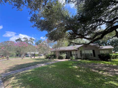 Photo of 120 W Stockbridge Street, Eagle Lake, TX 77434 (MLS # 30553789)