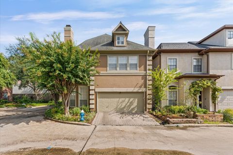 Photo of 5826 Augusta Court, Houston, TX 77057 (MLS # 35296734)