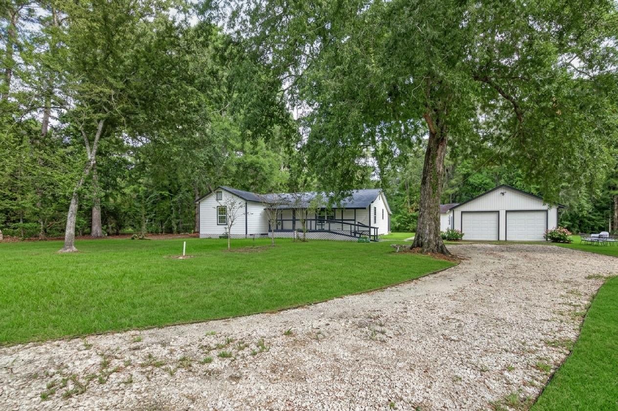 17073 Oak Grove Ln