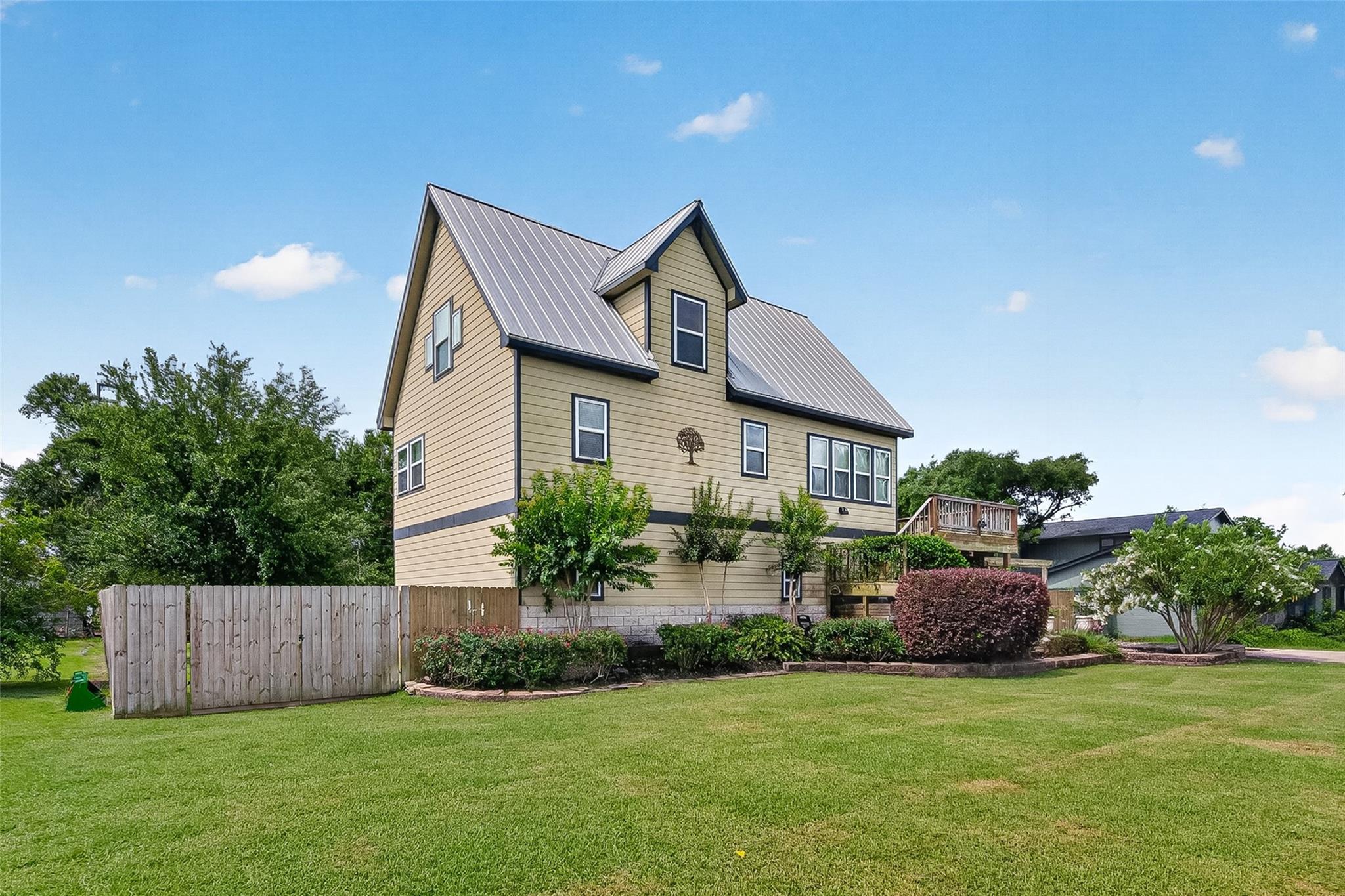 421 N Shady Lane