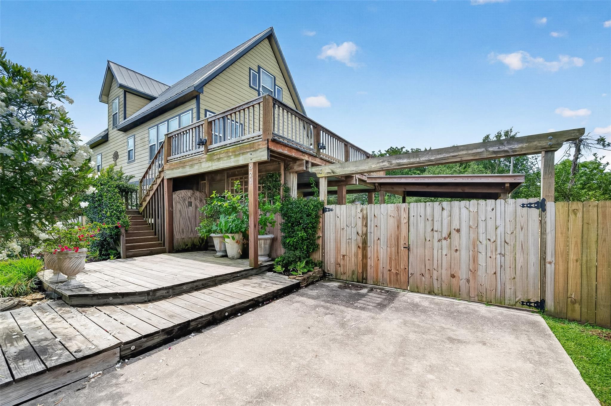 421 N Shady Lane