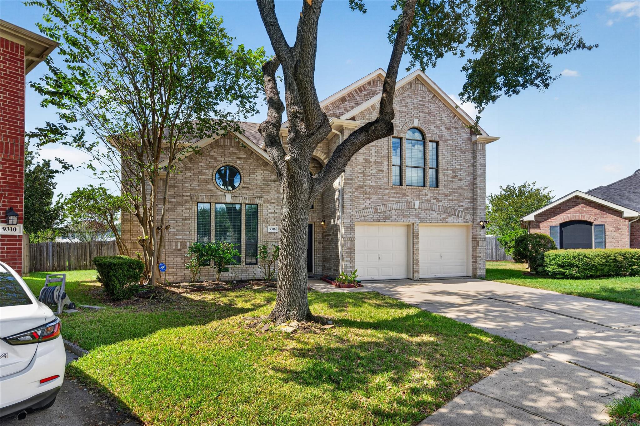 9306 Eaglewood Shadow Court