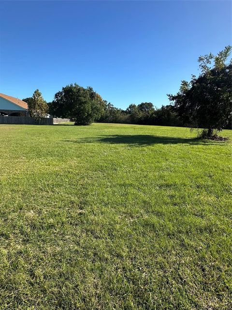 Vacant Land For Sale - 000 Yupon<br/> La Marque, TX 77568