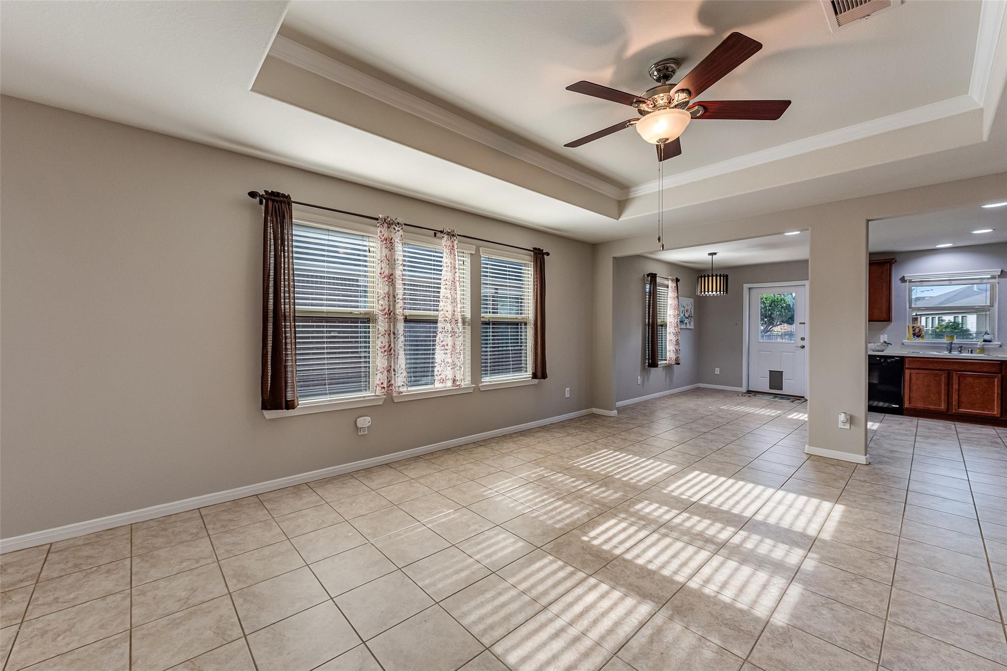 614 Shoreside Drive