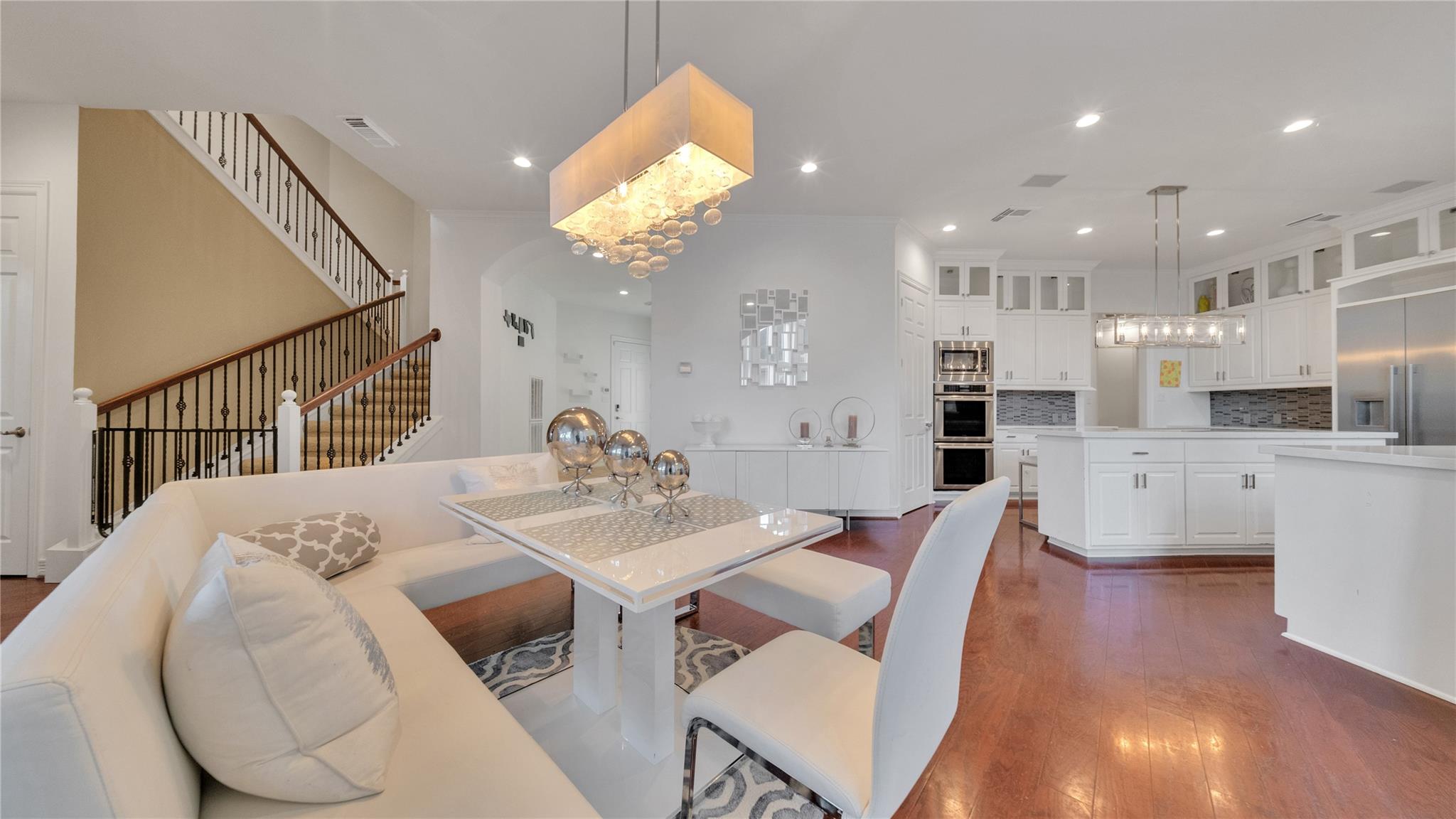 Missouri City, Texas, 77459, United States, 5 Bedrooms Bedrooms, ,6 BathroomsBathrooms,Residential,Active,2041439