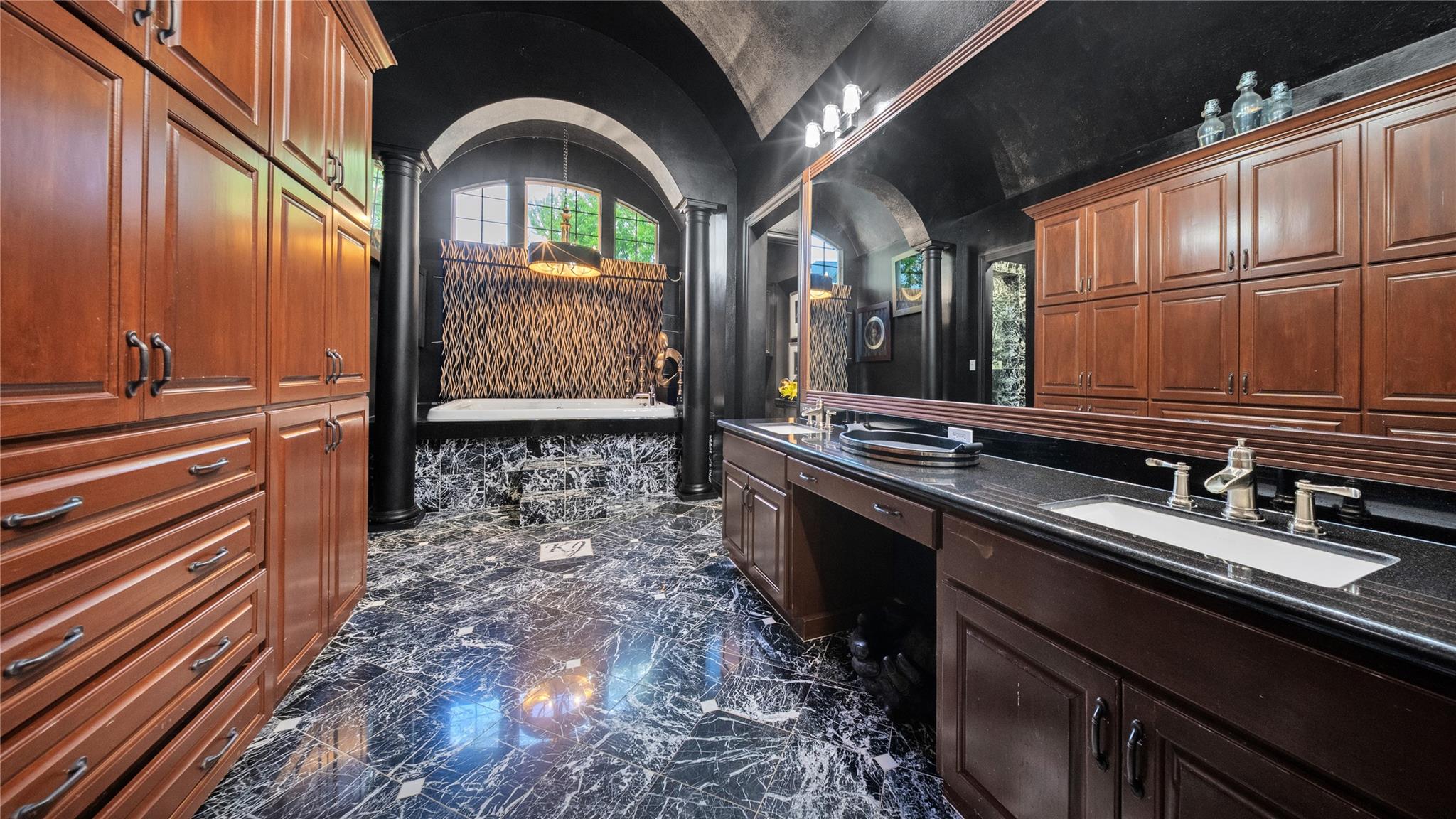 Missouri City, Texas, 77459, United States, 5 Bedrooms Bedrooms, ,6 BathroomsBathrooms,Residential,Active,2041439