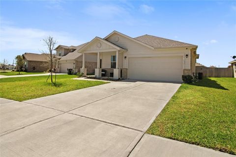 Tiny photo for 622 Little Cypress Lane, Baytown, TX 77523 (MLS # 15842388)