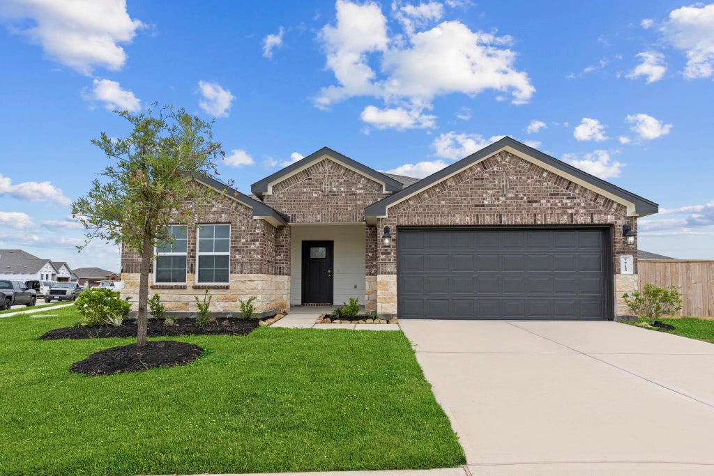 Photo of 1010 Paddlefish Lane, Alvin, TX 77511 (MLS # 32075953)