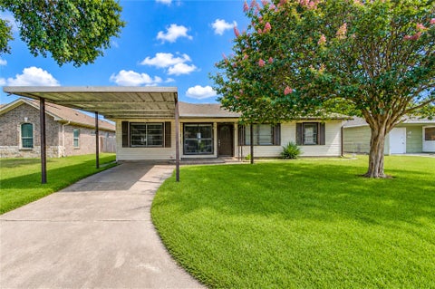 Photo of 3205 Hays Street, Pasadena, TX 77503 (MLS # 59715951)