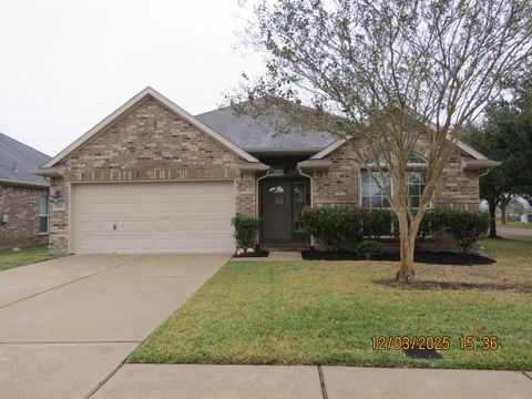 Photo of 3802 Elderberry Drive, Dickinson, TX 77539 (MLS # 60780955)