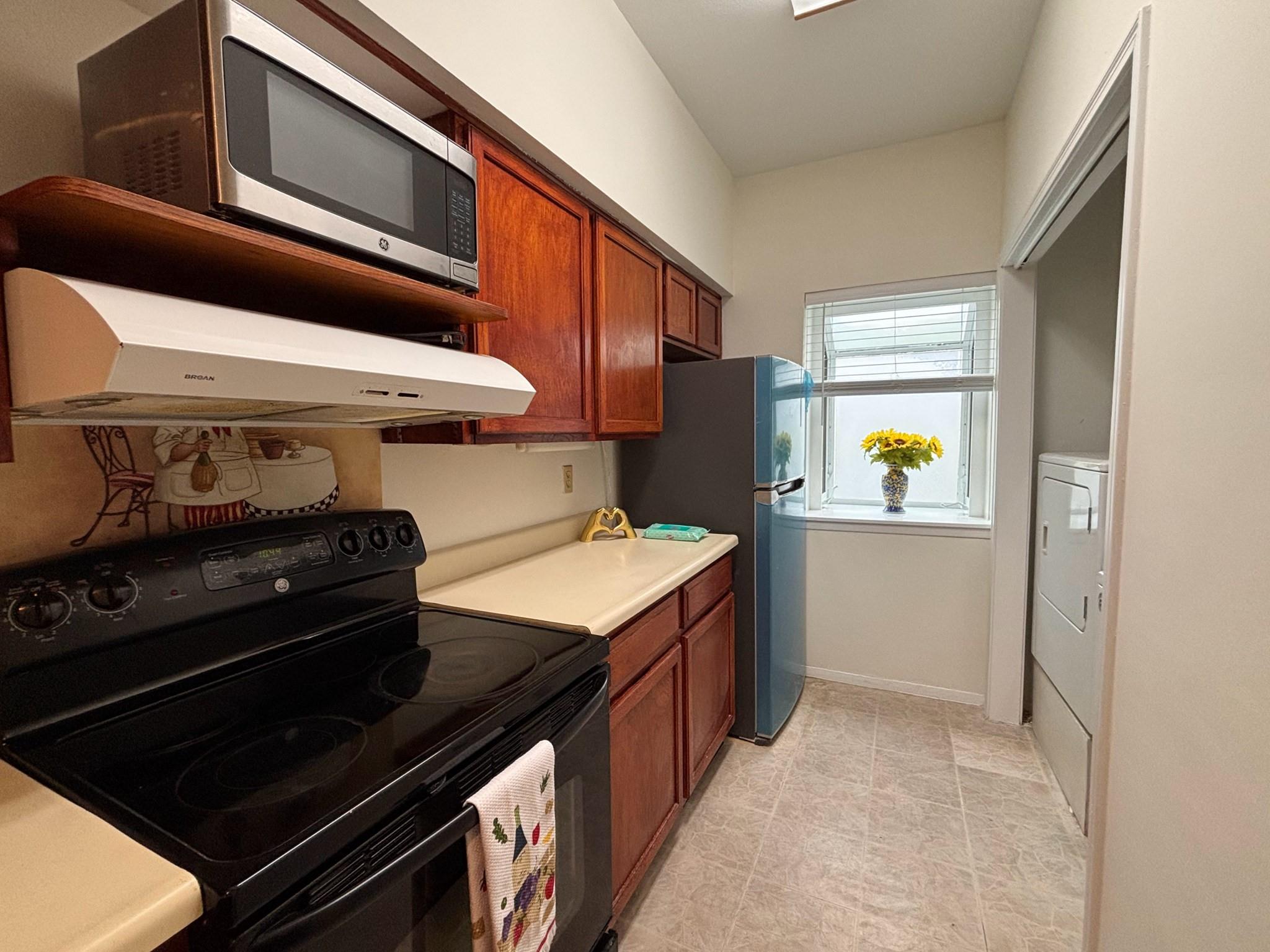 7797 Cambridge Street 7797