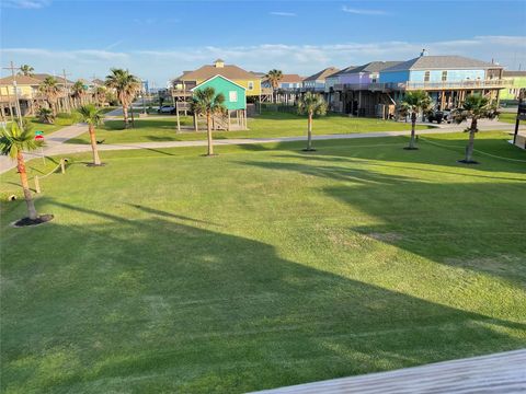 Photo of 943 Gulfview Road, Crystal Beach, TX 77650 (MLS # 74060298)