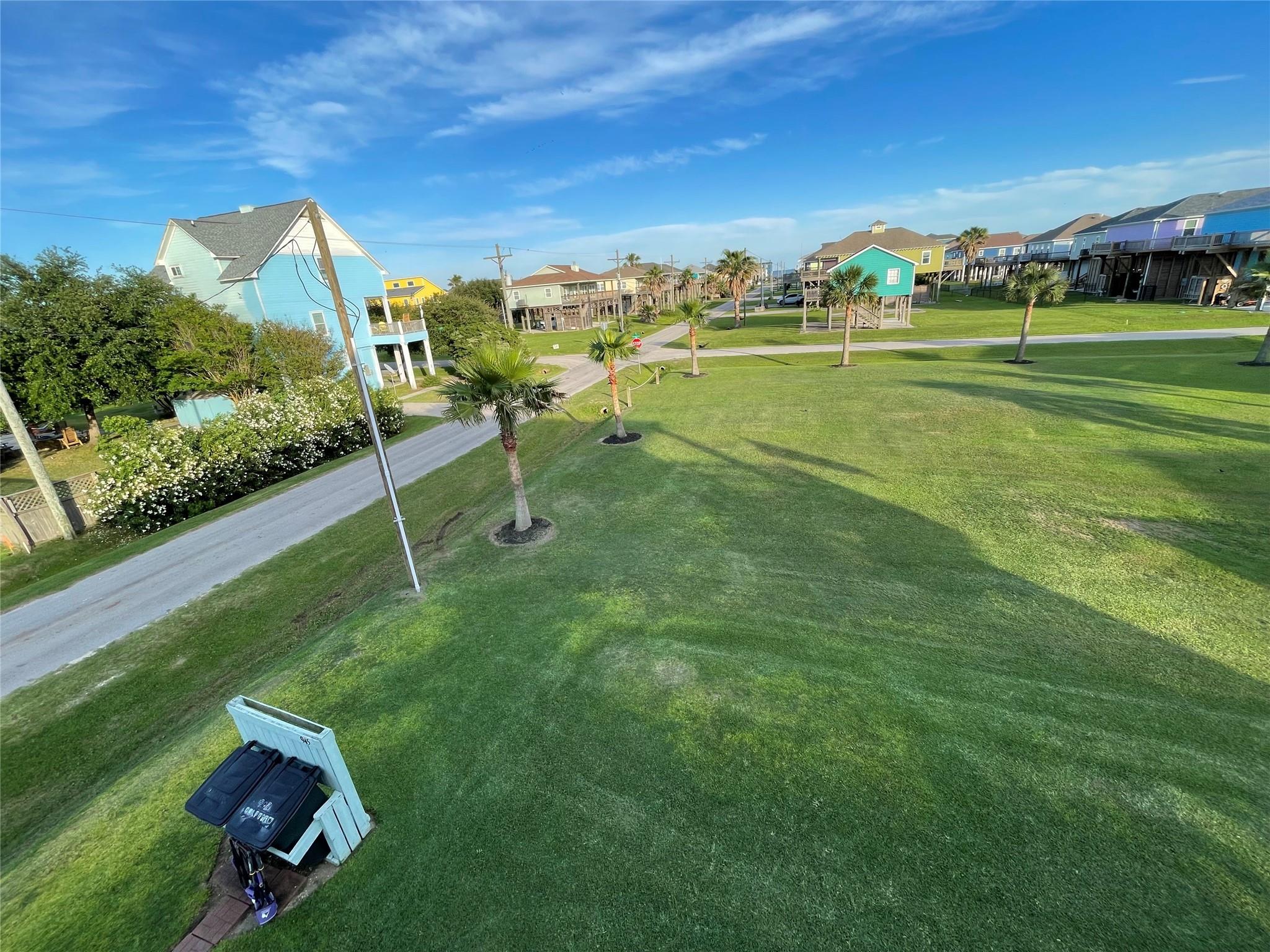 943 Gulfview Road