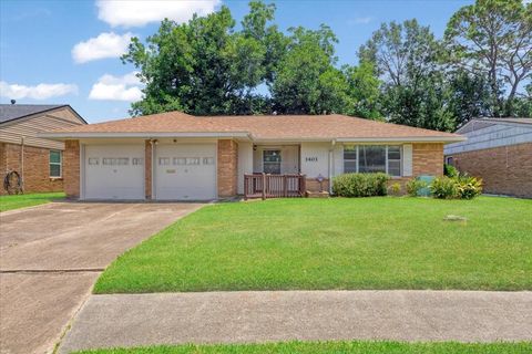 Photo of 1403 Marlock Lane, Pasadena, TX 77502 (MLS # 40053257)