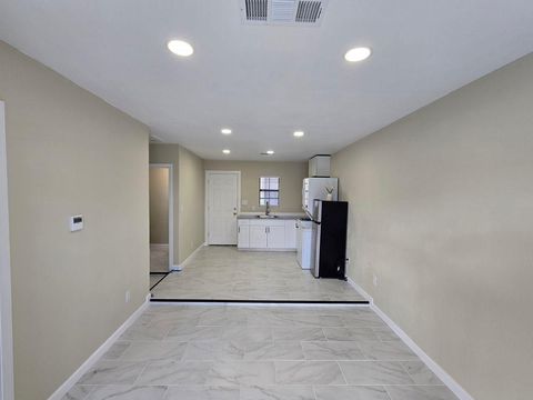 Photo of 8703 Berndale Street #1, Houston, TX 77029 (MLS # 34495717)