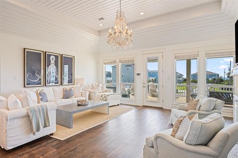 Photo of 713 Sara Way, Crystal Beach, TX 77650 (MLS # 84866282)