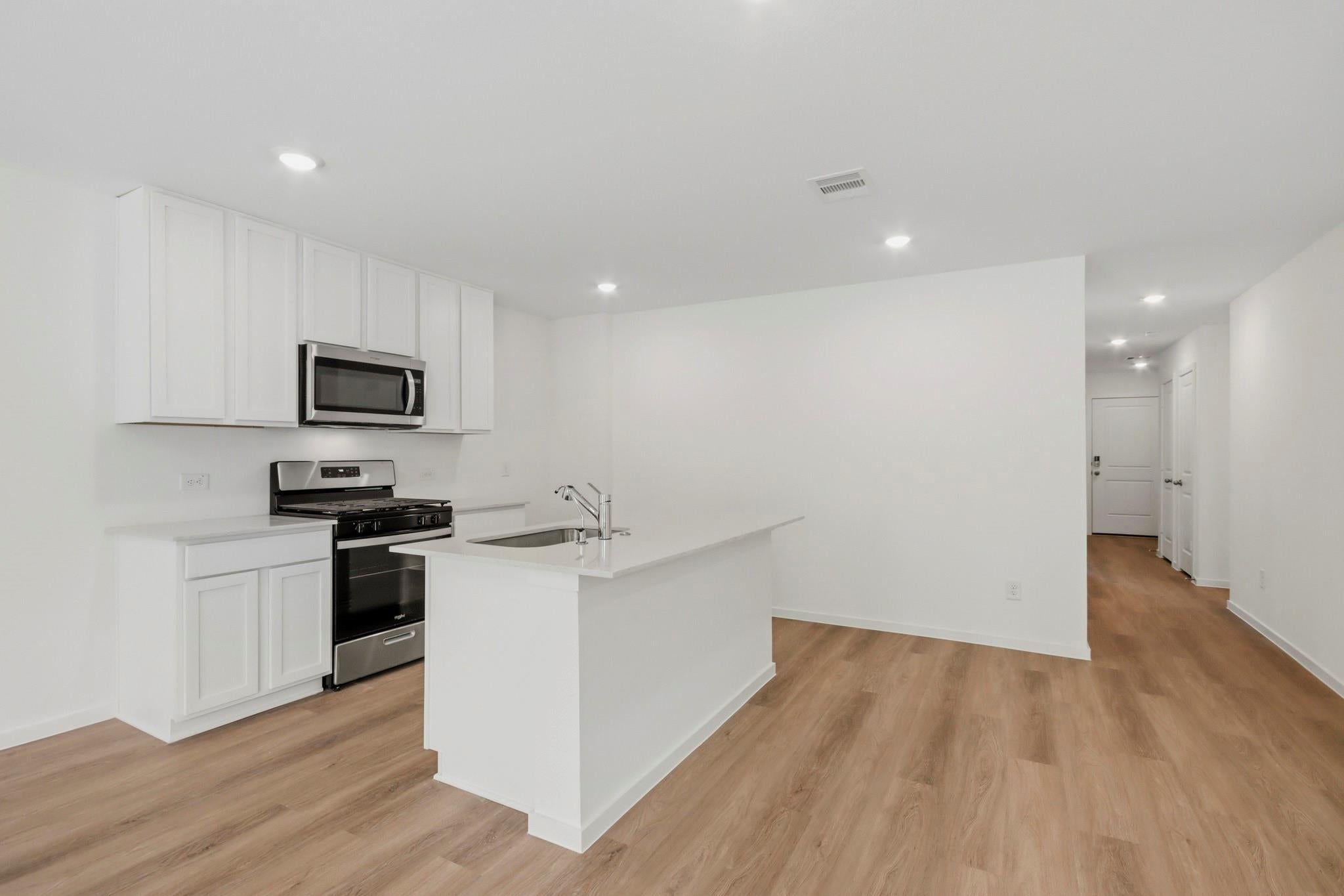 244 Golden Eagle Boulevard
