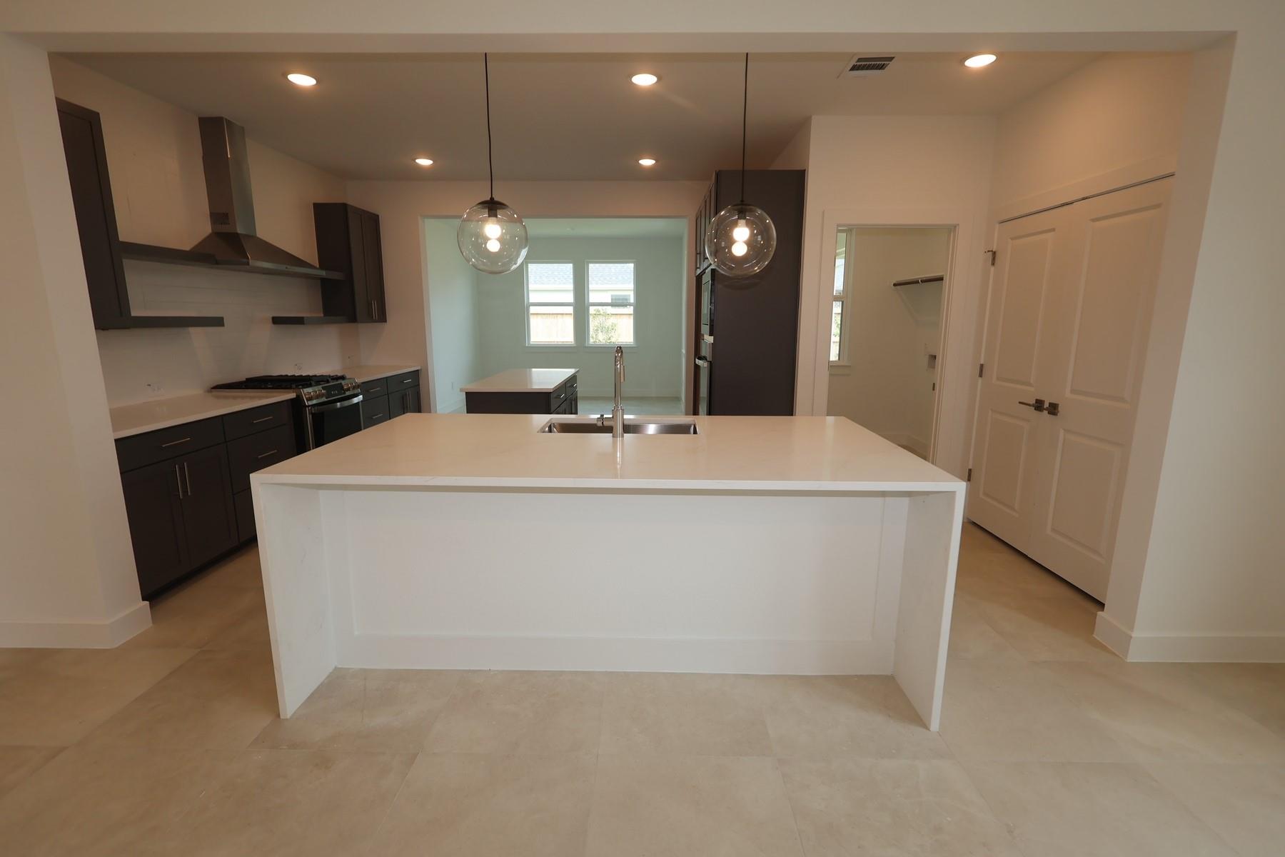 3319 Wickfield Pass Lane