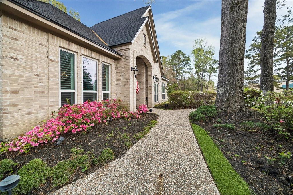 Photo of 2102 Grand Mesa Drive, Kingwood, TX 77345 (MLS # 53340535)