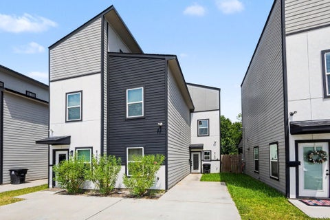 Photo of 8159 Tate St #B, Houston, TX 77028 (MLS # 89012680)