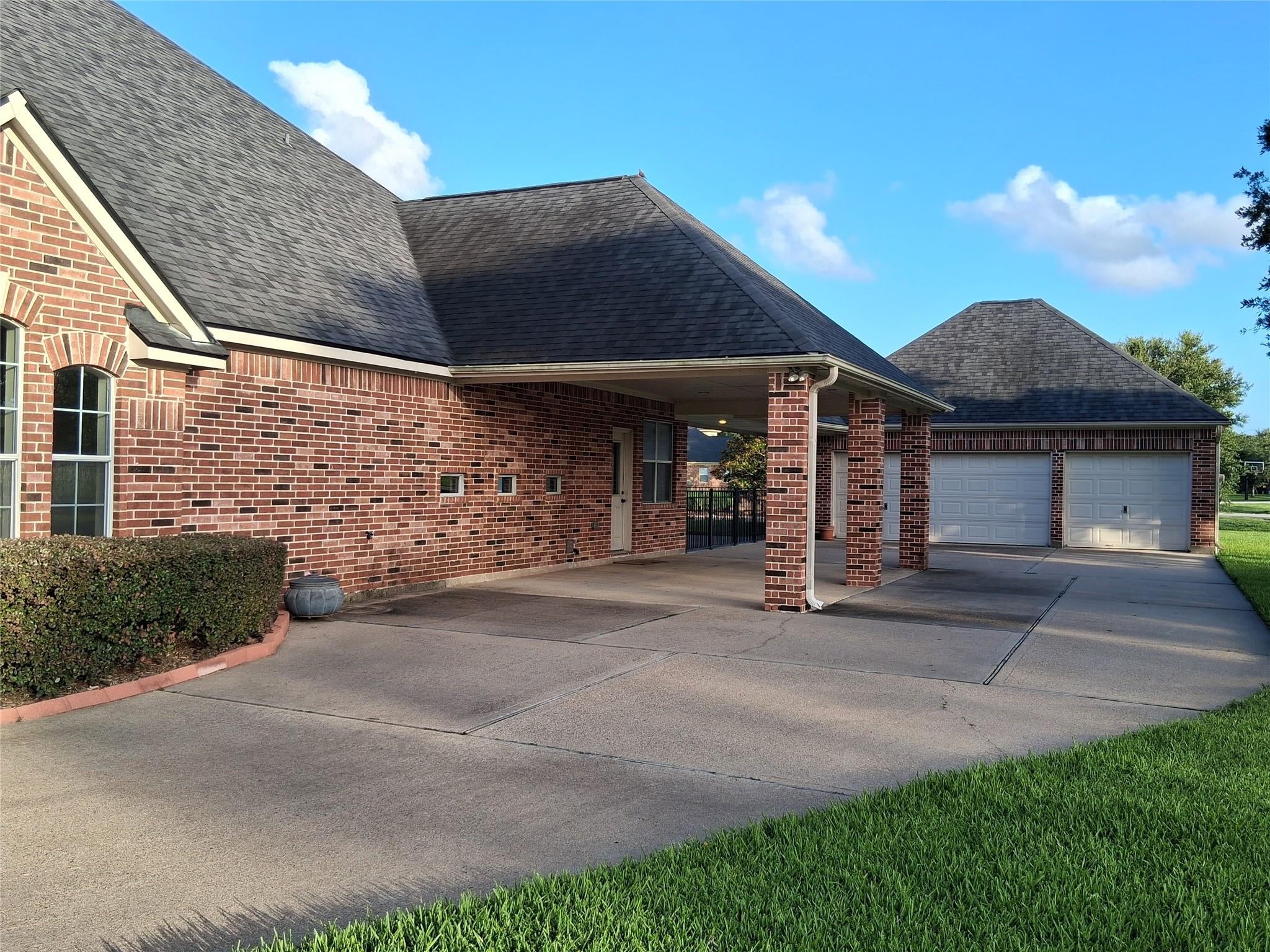 2519 Sandy Point Drive