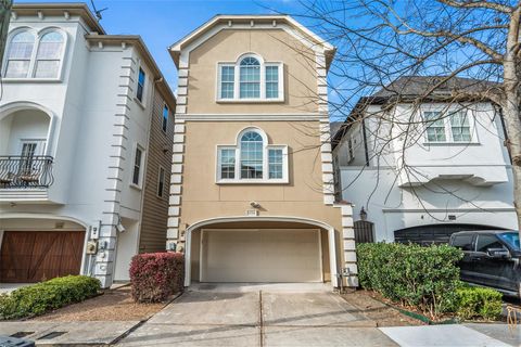 Photo of 5734 Petty Street, Houston, TX 77007 (MLS # 52006553)