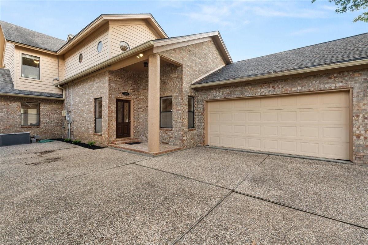 3326 Desert Inn Drive