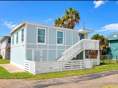 Photo of 414 Murex Street, Freeport, TX 77541 (MLS # 97225539)