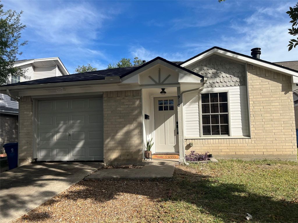 Photo of 910 Littleport Lane, Channelview, TX 77530 (MLS # 7279073)