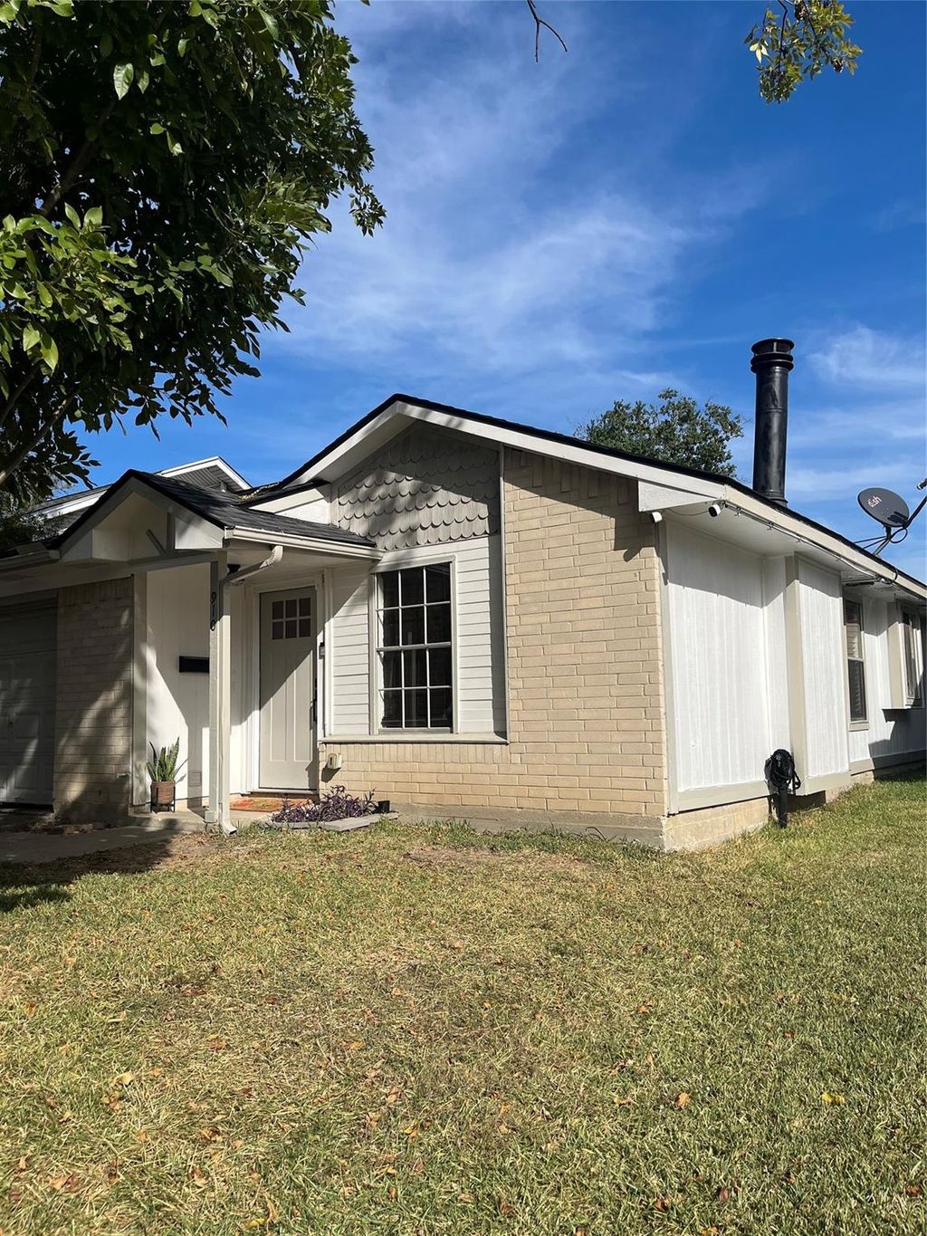 Photo of 910 Littleport Lane, Channelview, TX 77530 (MLS # 7279073)