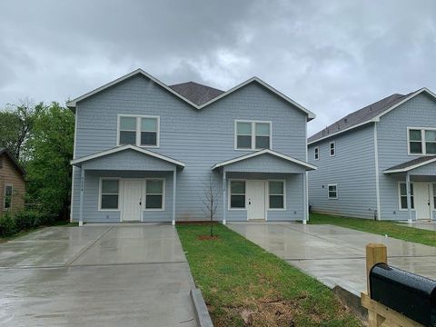 Photo of 8825 Nyssa Street #A, Houston, TX 77078 (MLS # 43303965)